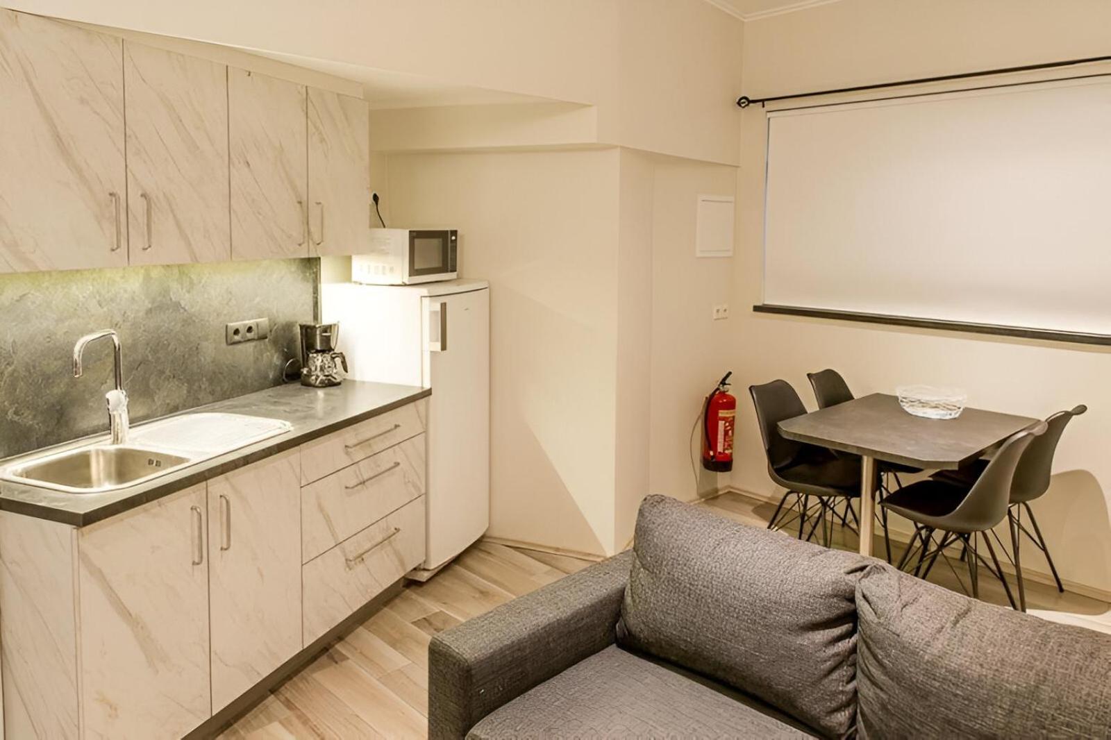 Lava Apartments & Rooms อาคูเรย์รี ภายนอก รูปภาพ