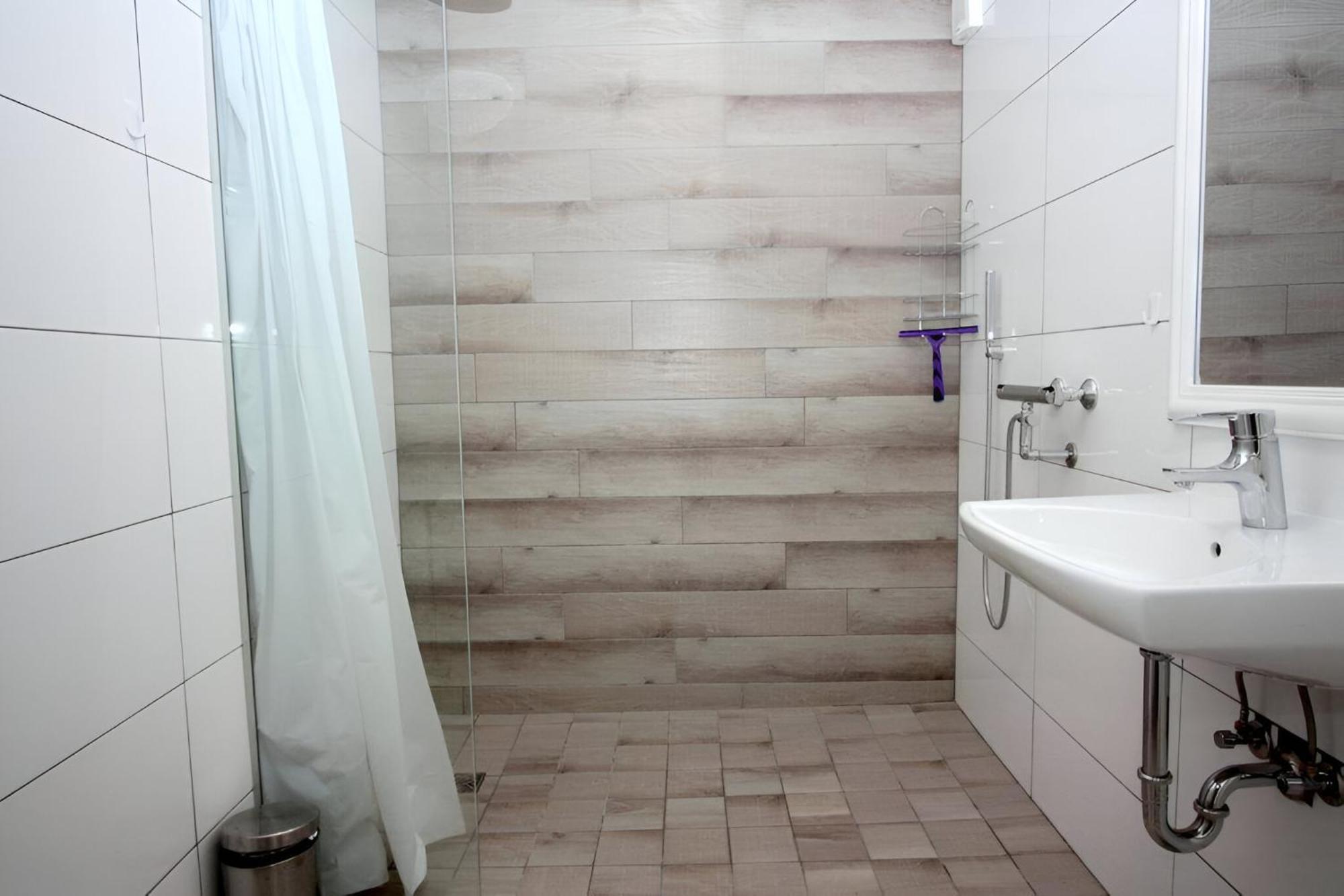 Lava Apartments & Rooms อาคูเรย์รี ภายนอก รูปภาพ